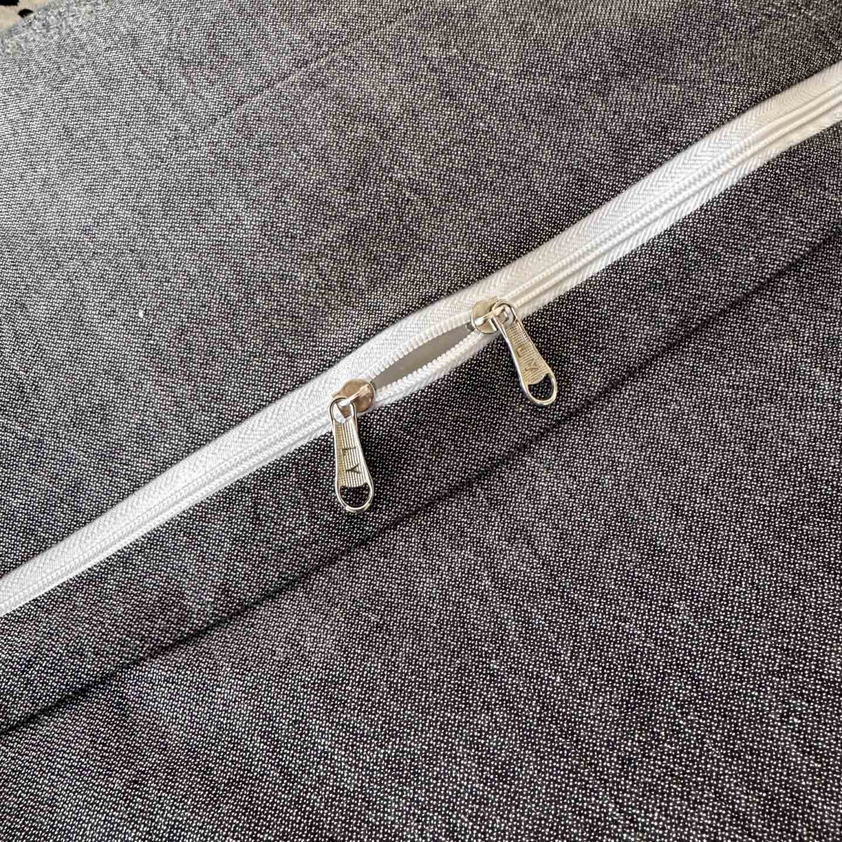 91家纺网 家纺一手货源 找家纺 莱茵家居 2026新款A类60支全棉纯棉复古侘寂风色织提花四件套-墨隙系列 墨隙-深灰