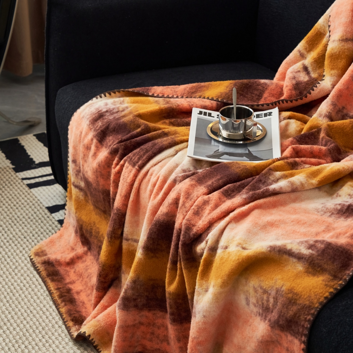 91家纺网 家纺一手货源 找家纺 莱家富 2026新款加厚高端仿羊绒毛毯沙发盖毯午睡盖被双层复古四季毯礼盒装 巴克洛