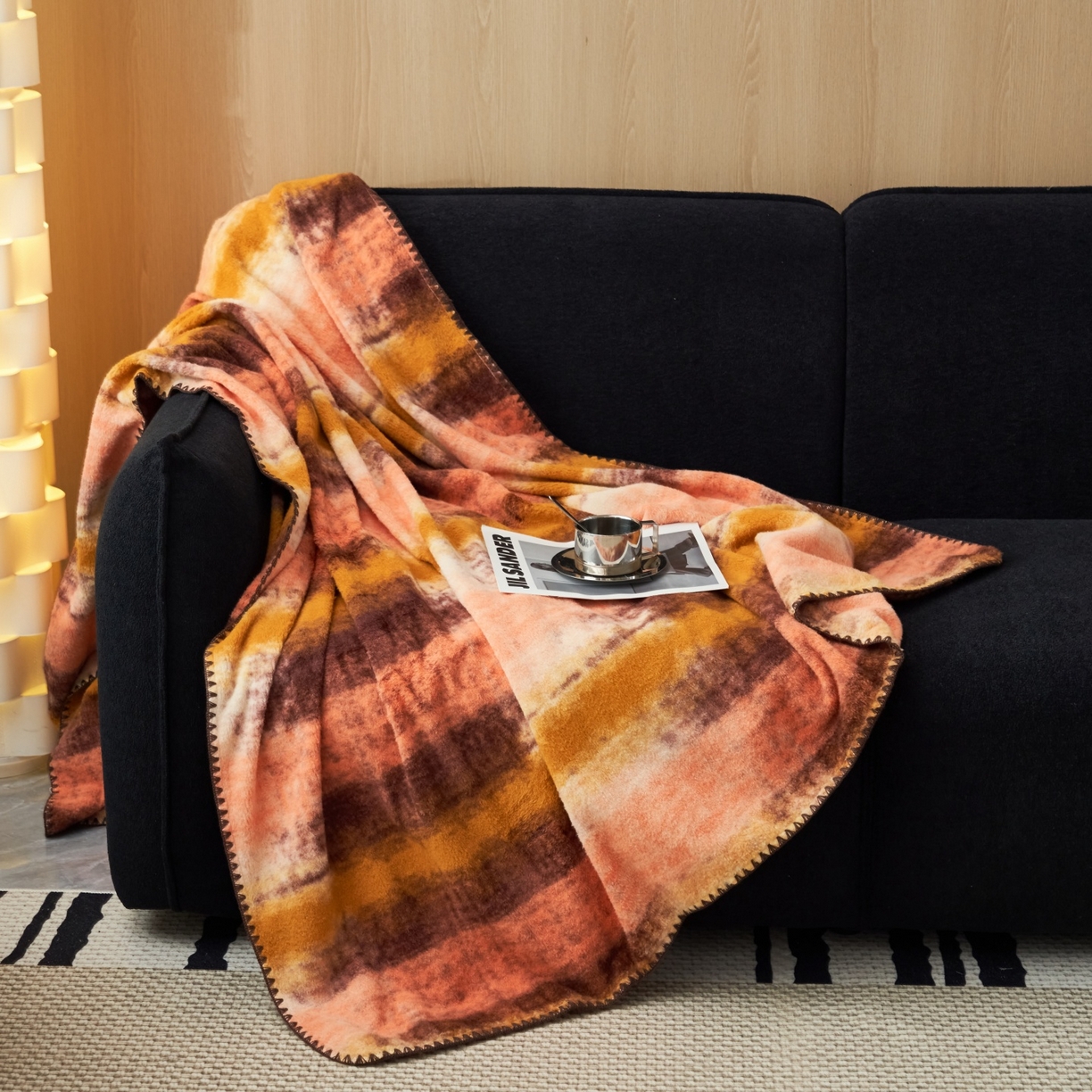 91家纺网 家纺一手货源 找家纺 莱家富 2026新款加厚高端仿羊绒毛毯沙发盖毯午睡盖被双层复古四季毯礼盒装 巴克洛