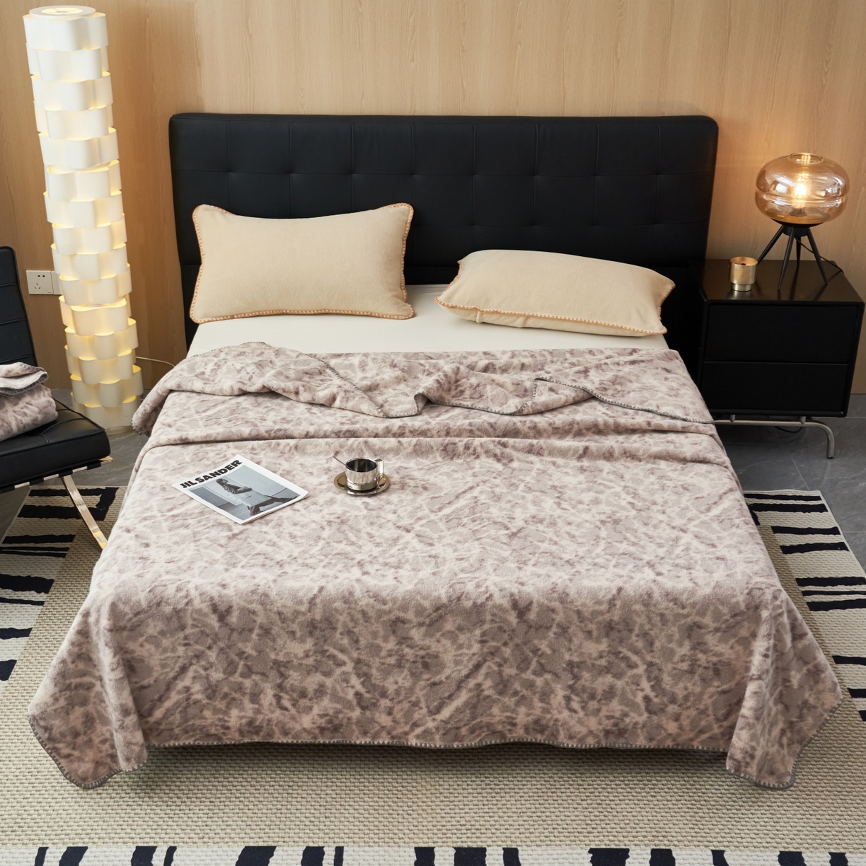 91家纺网 家纺一手货源 找家纺 莱家富 2026新款加厚高端仿羊绒毛毯沙发盖毯午睡盖被双层复古四季毯礼盒装 石头纹