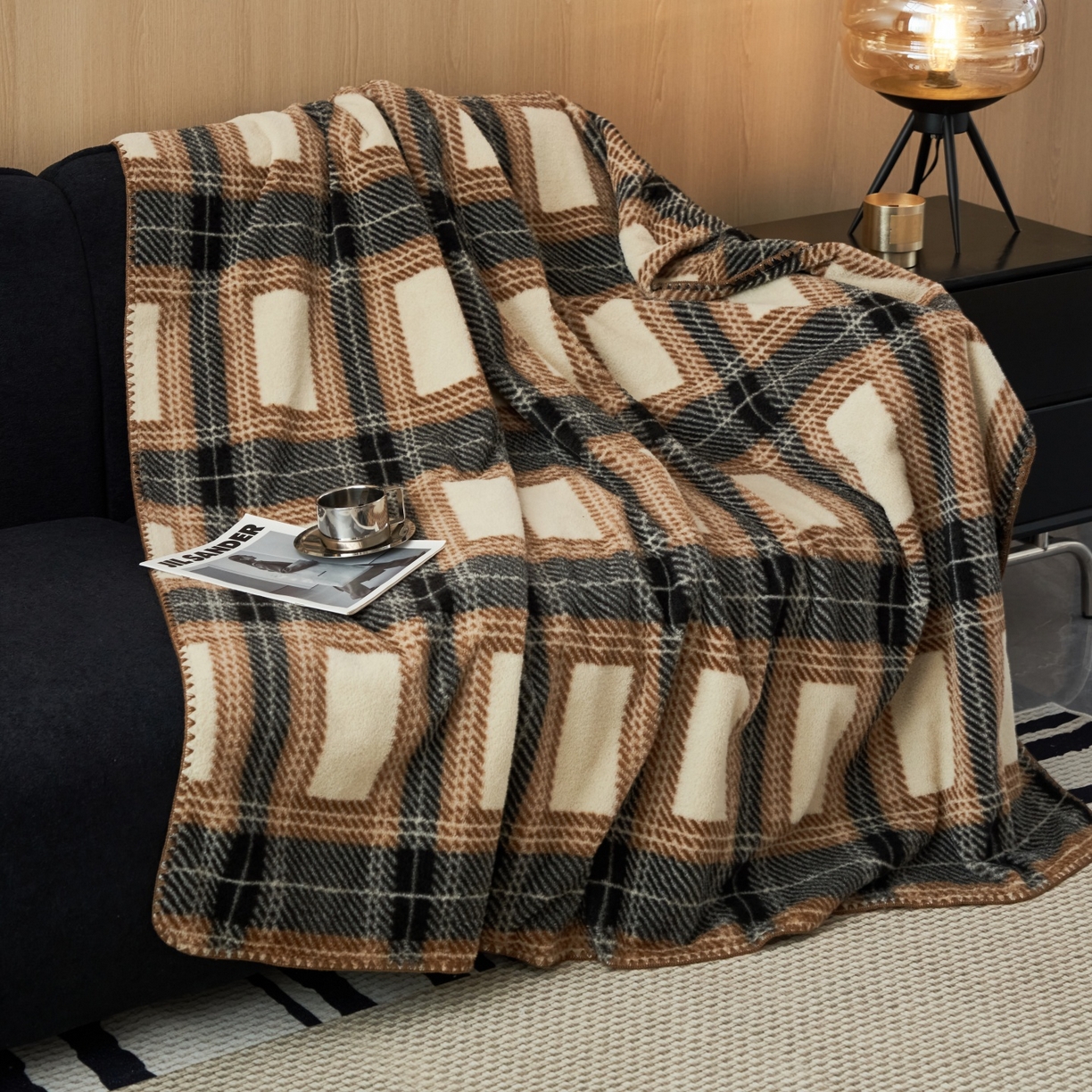 91家纺网 家纺一手货源 找家纺 莱家富 2026新款加厚高端仿羊绒毛毯沙发盖毯午睡盖被双层复古四季毯礼盒装 贝蒂斯