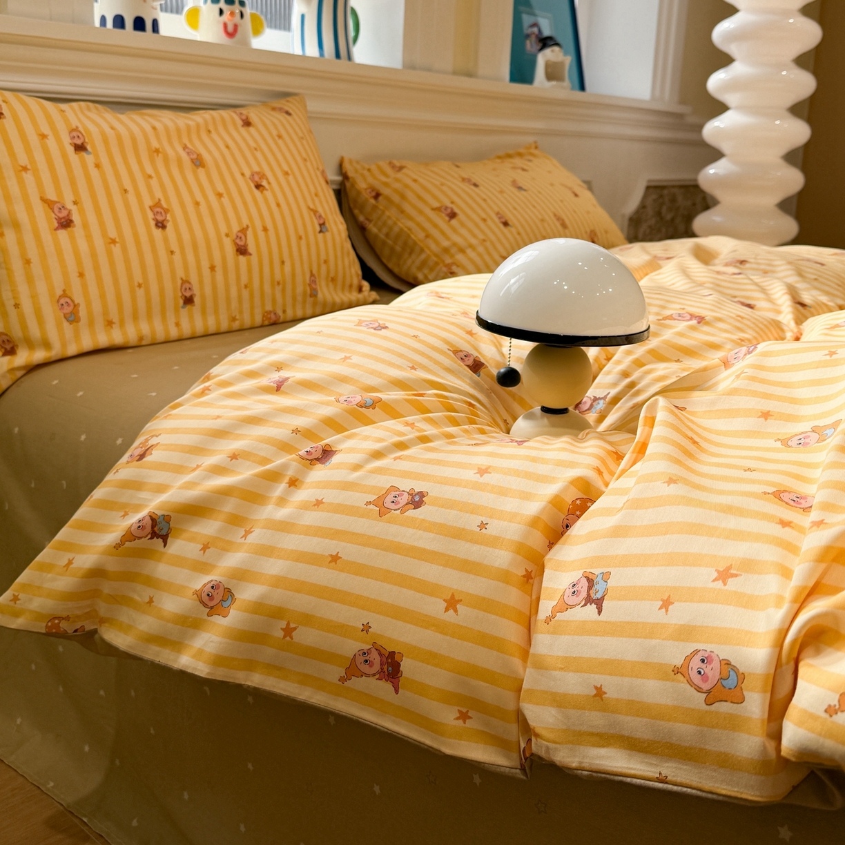 91家纺网 家纺一手货源 找家纺 （总）呗旺鹿 2025新款A类牛奶绒数码印花卡通小清新四件套（场景一）