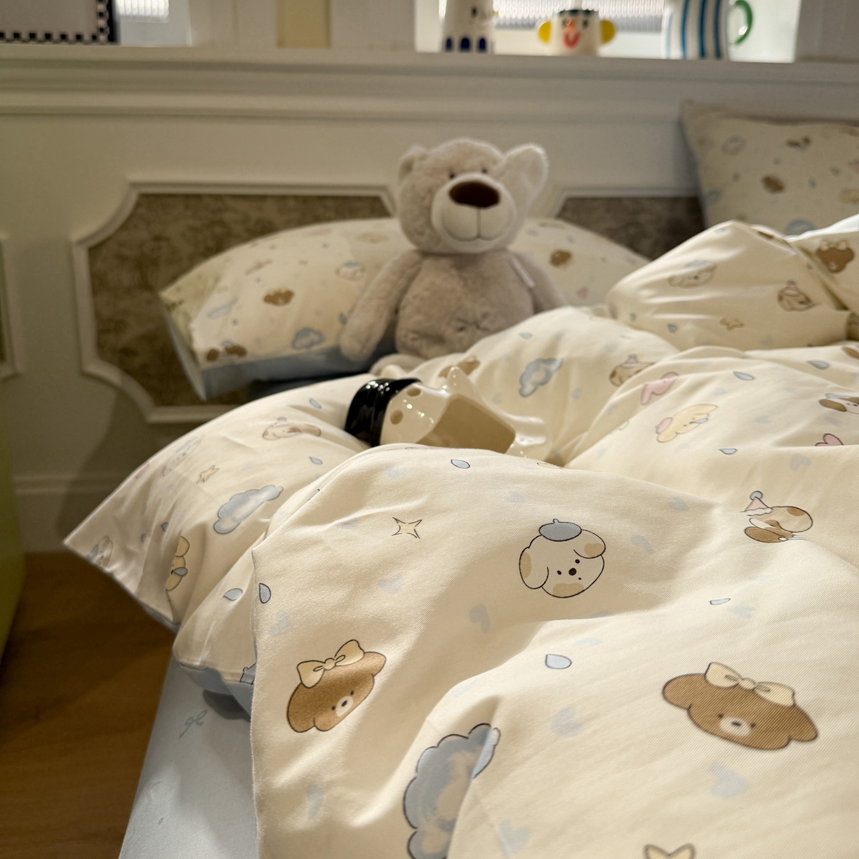 91家纺网 家纺一手货源 找家纺 呗旺鹿 2026新款全棉纯棉40支13070卡通印花四件套-场景二 鼻涕狗