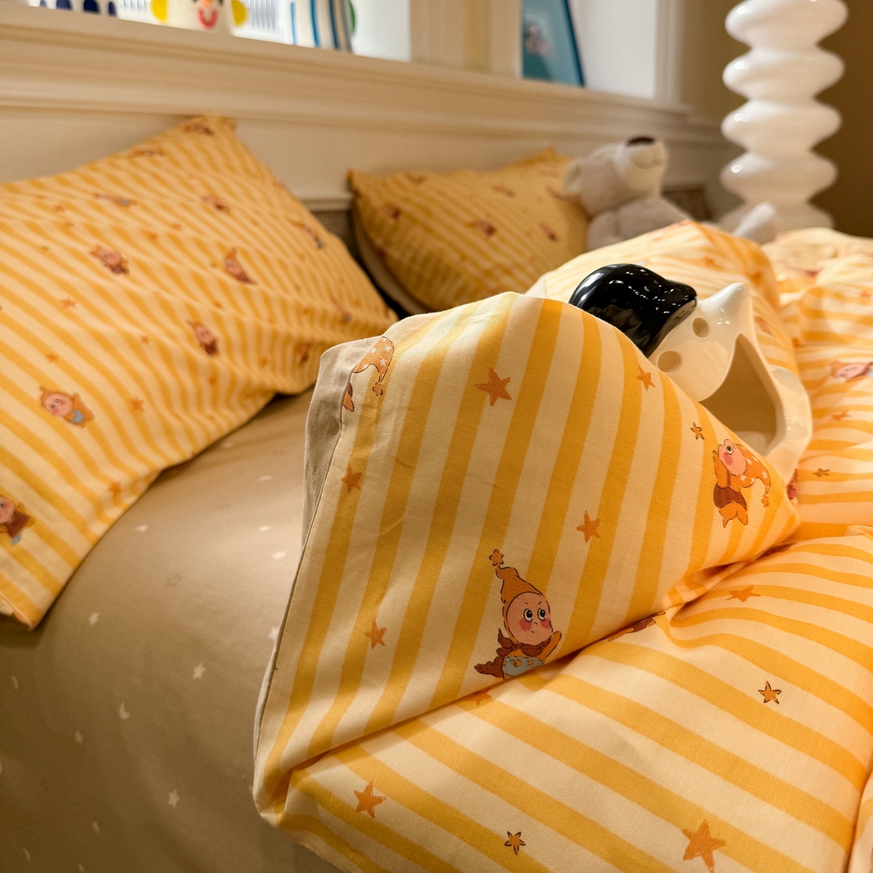 91家纺网 家纺一手货源 找家纺 呗旺鹿 2026新款全棉纯棉40支13070卡通印花四件套-场景二 萌星