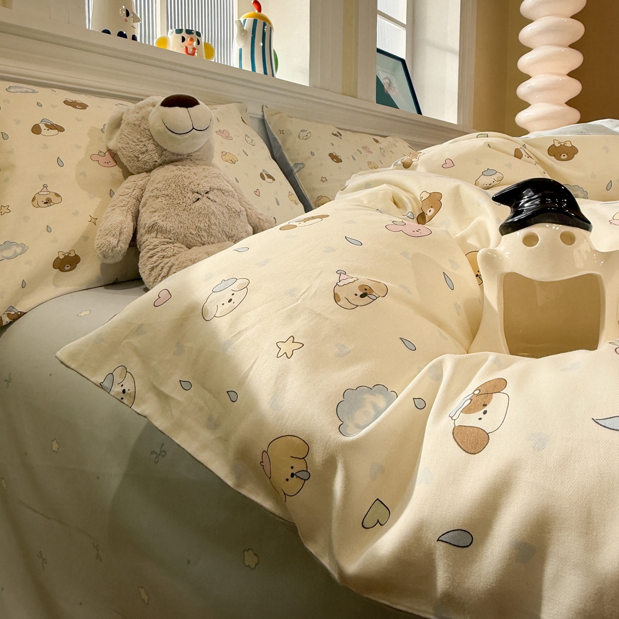 91家纺网 家纺一手货源 找家纺 呗旺鹿 2026新款全棉纯棉40支13070卡通印花四件套-场景二 鼻涕狗