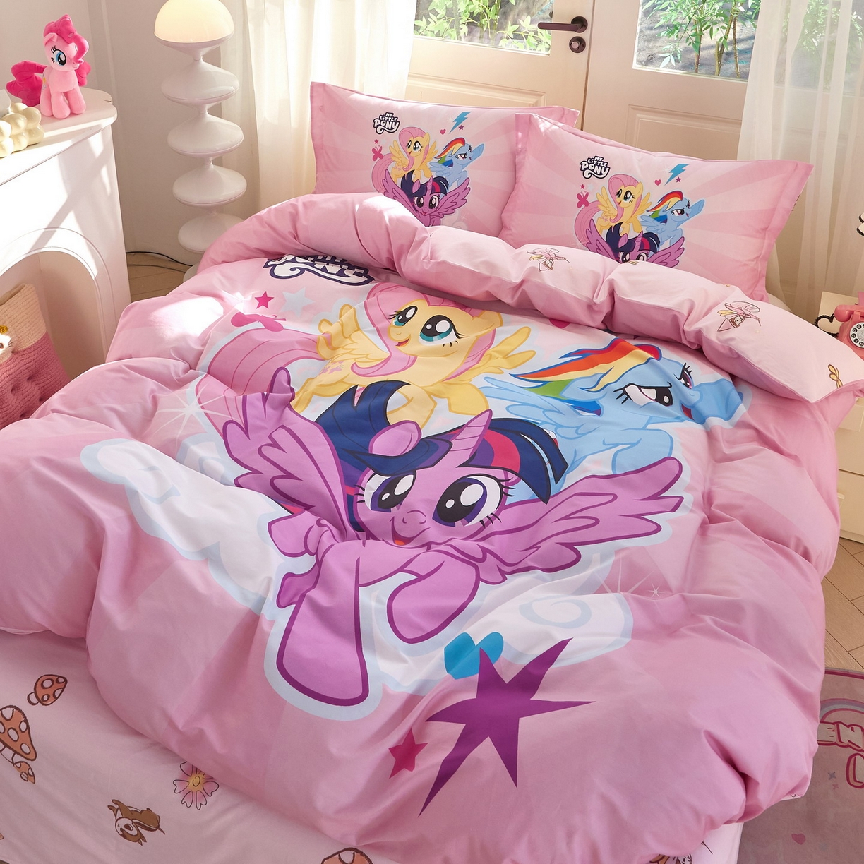 91家纺网 家纺一手货源 找家纺 蘭菲家纺 2026新款全棉纯棉大版卡通四件套-小马宝莉 飞翔.宝莉