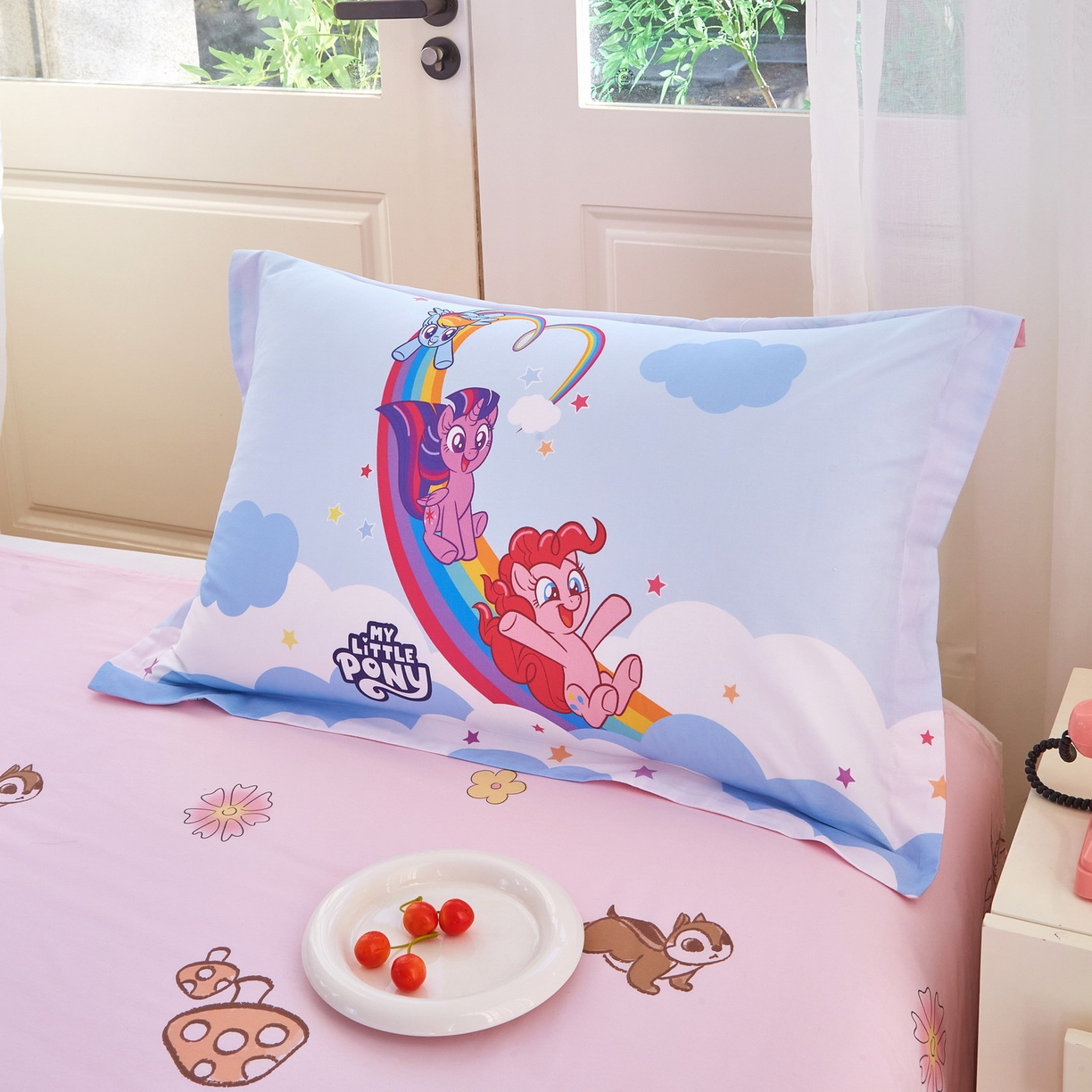 91家纺网 家纺一手货源 找家纺 蘭菲家纺 2026新款全棉纯棉大版卡通四件套-小马宝莉 嗨皮.宝莉