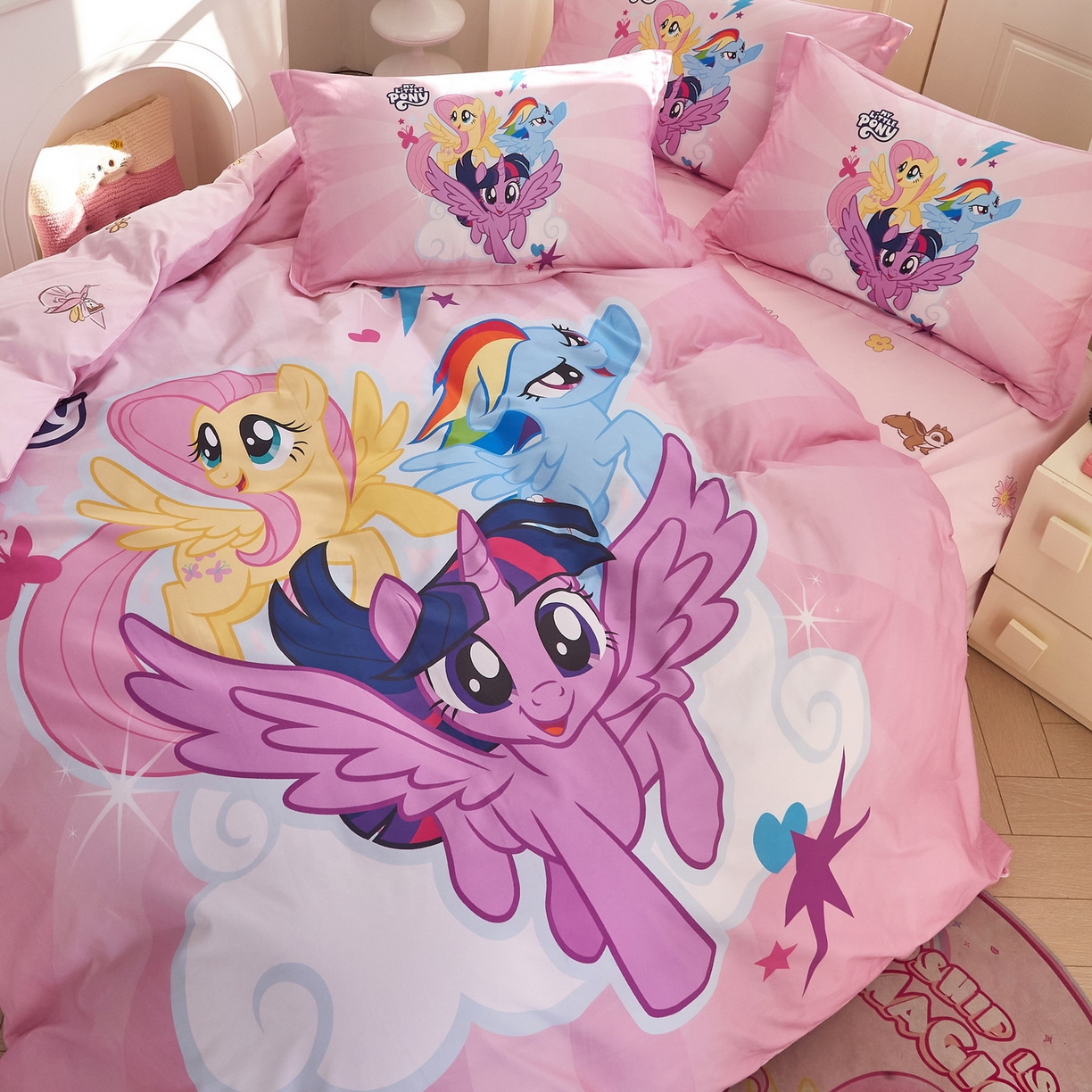 91家纺网 家纺一手货源 找家纺 蘭菲家纺 2026新款全棉纯棉大版卡通四件套-小马宝莉 飞翔.宝莉