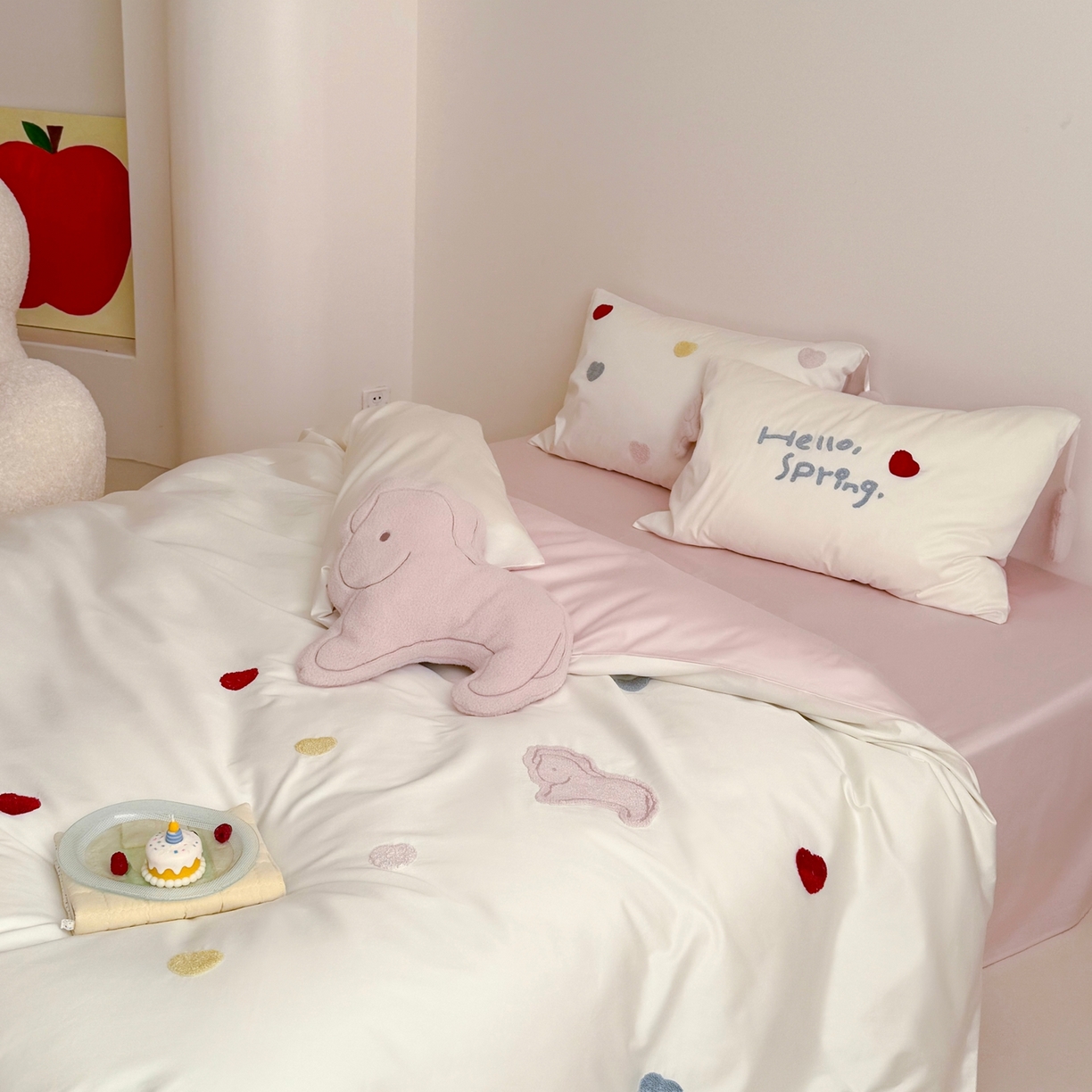 91家纺网 家纺一手货源 找家纺 鹿班家居 2026春夏新款100S长绒棉纯棉毛巾绣系列四件套-粉红小马 标准会员-20元 粉红小马-白色