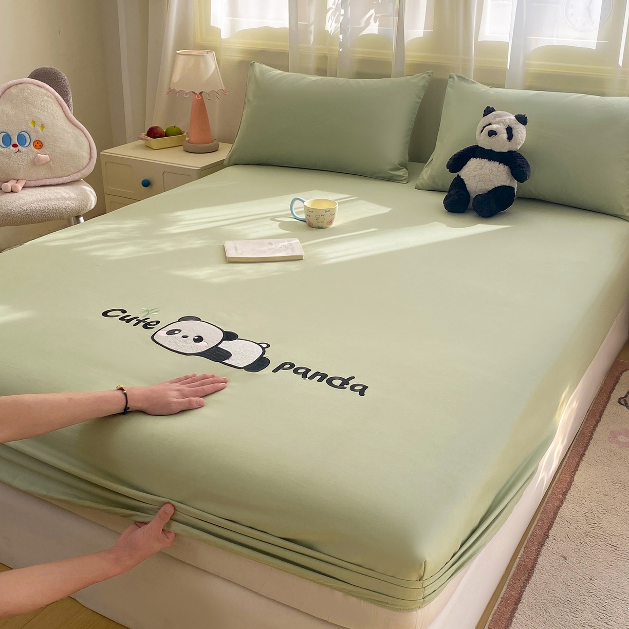 91家纺网 家纺一手货源 找家纺 恋人优选 2026新款爬爬熊刺绣全棉纯棉单床笠床笠单件（专版花型 盗版必究） 爬爬熊刺绣果绿