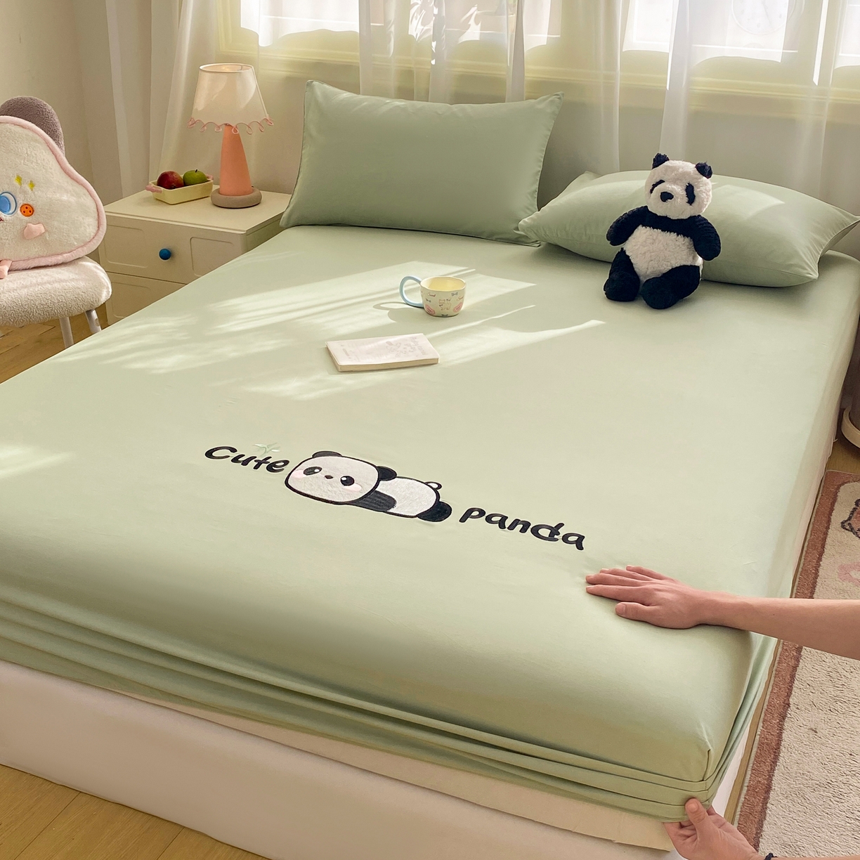 91家纺网 家纺一手货源 找家纺 恋人优选 2026新款爬爬熊刺绣全棉纯棉单床笠床笠单件（专版花型 盗版必究） 爬爬熊刺绣果绿