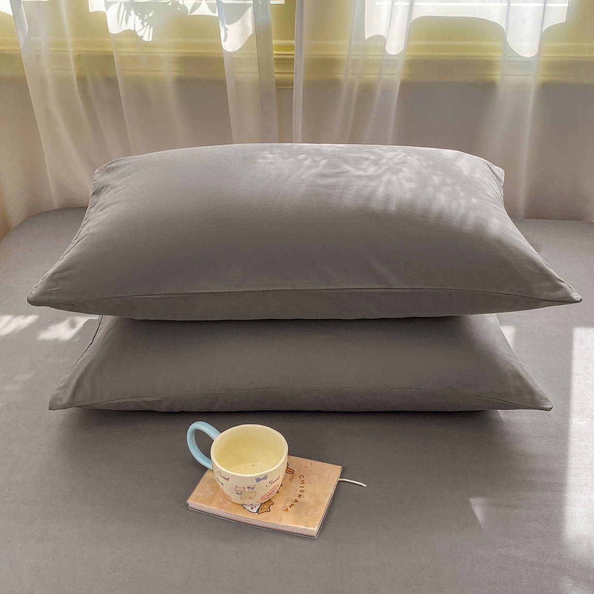 91家纺网 家纺一手货源 找家纺 恋人优选 2026新款爬爬熊刺绣全棉纯棉单床笠床笠单件（专版花型 盗版必究） 爬爬熊刺绣浅灰