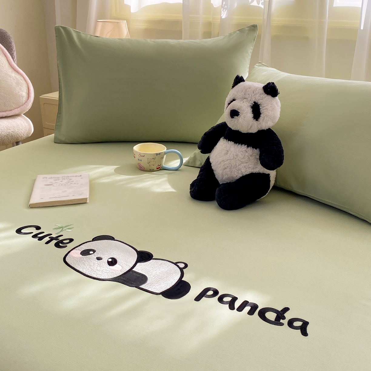 91家纺网 家纺一手货源 找家纺 恋人优选 2026新款爬爬熊刺绣全棉纯棉单床笠床笠单件（专版花型 盗版必究） 爬爬熊刺绣果绿