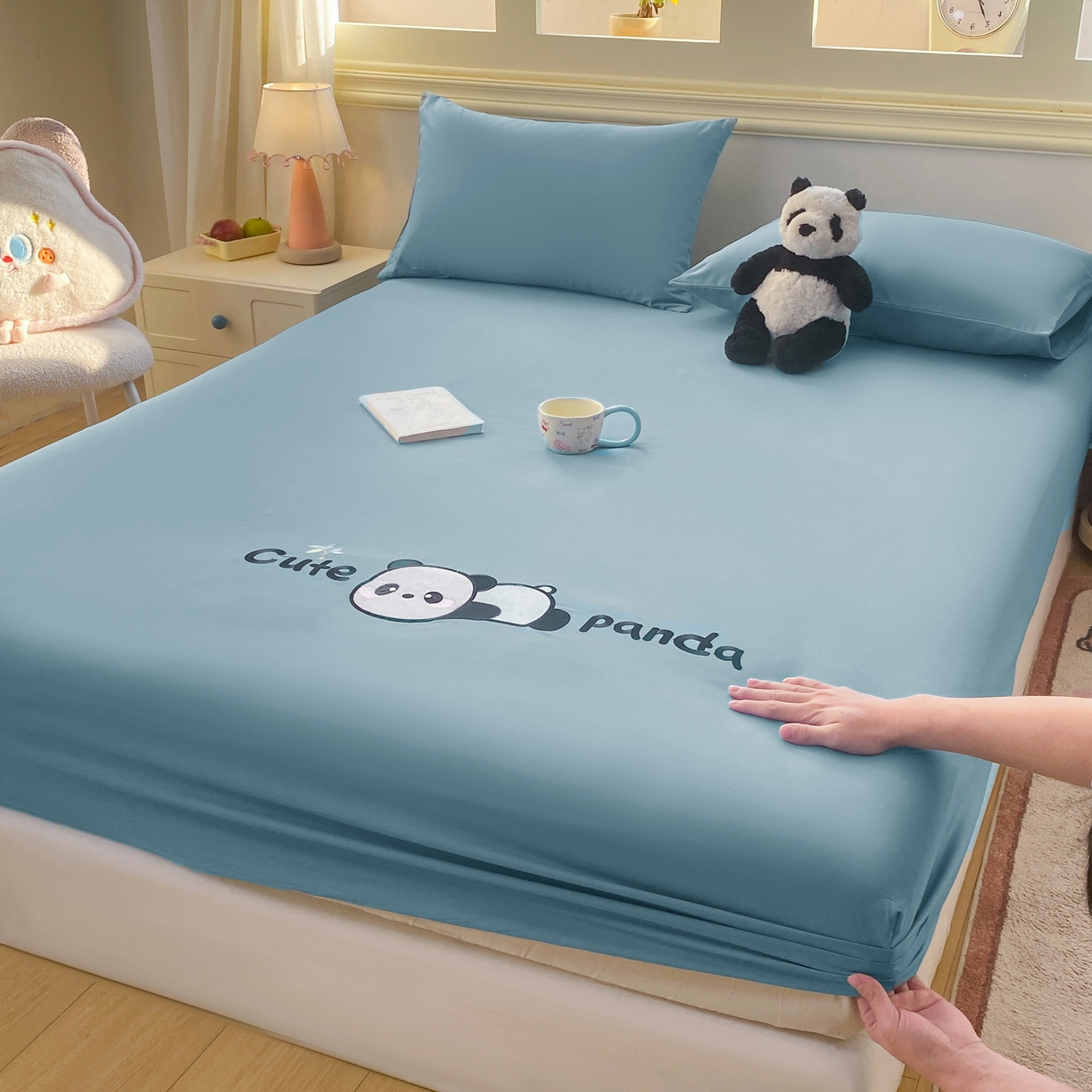 91家纺网 家纺一手货源 找家纺 恋人优选 2026新款爬爬熊刺绣全棉纯棉单床笠床笠单件（专版花型 盗版必究） 爬爬熊刺绣浅蓝