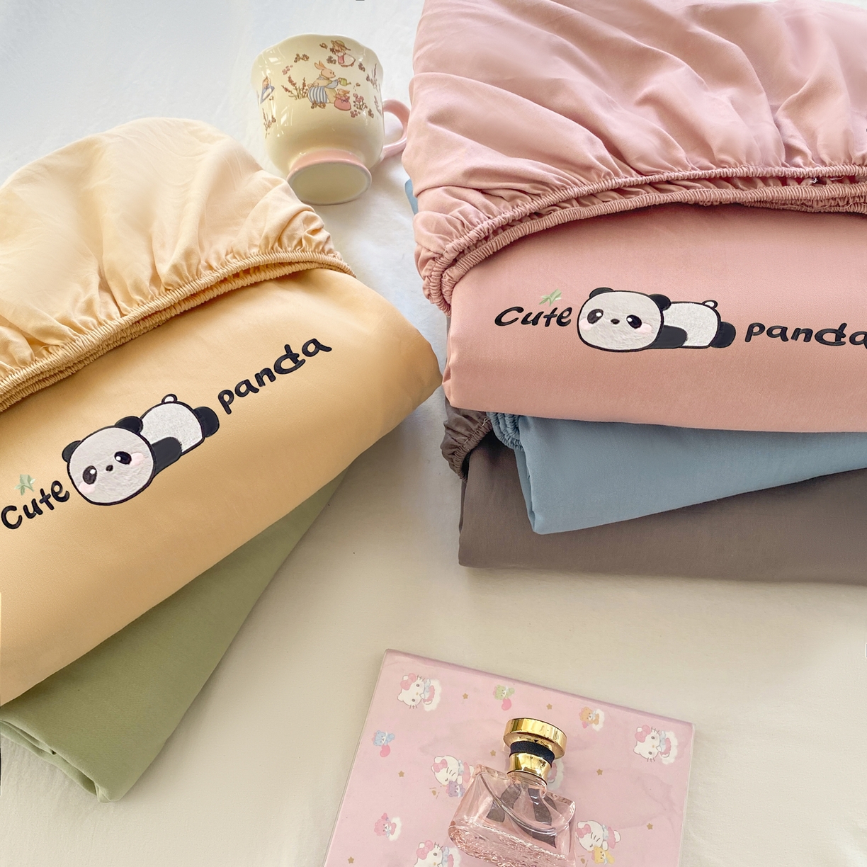 91家纺网 家纺一手货源 找家纺 恋人优选 2026新款爬爬熊刺绣全棉纯棉单床笠床笠单件（专版花型 盗版必究） 组合图（仅供展示不可下单）