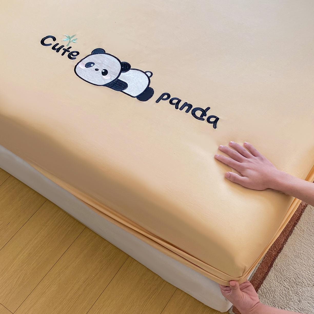 91家纺网 家纺一手货源 找家纺 恋人优选 2026新款爬爬熊刺绣全棉纯棉单床笠床笠单件（专版花型 盗版必究） 爬爬熊刺绣米色