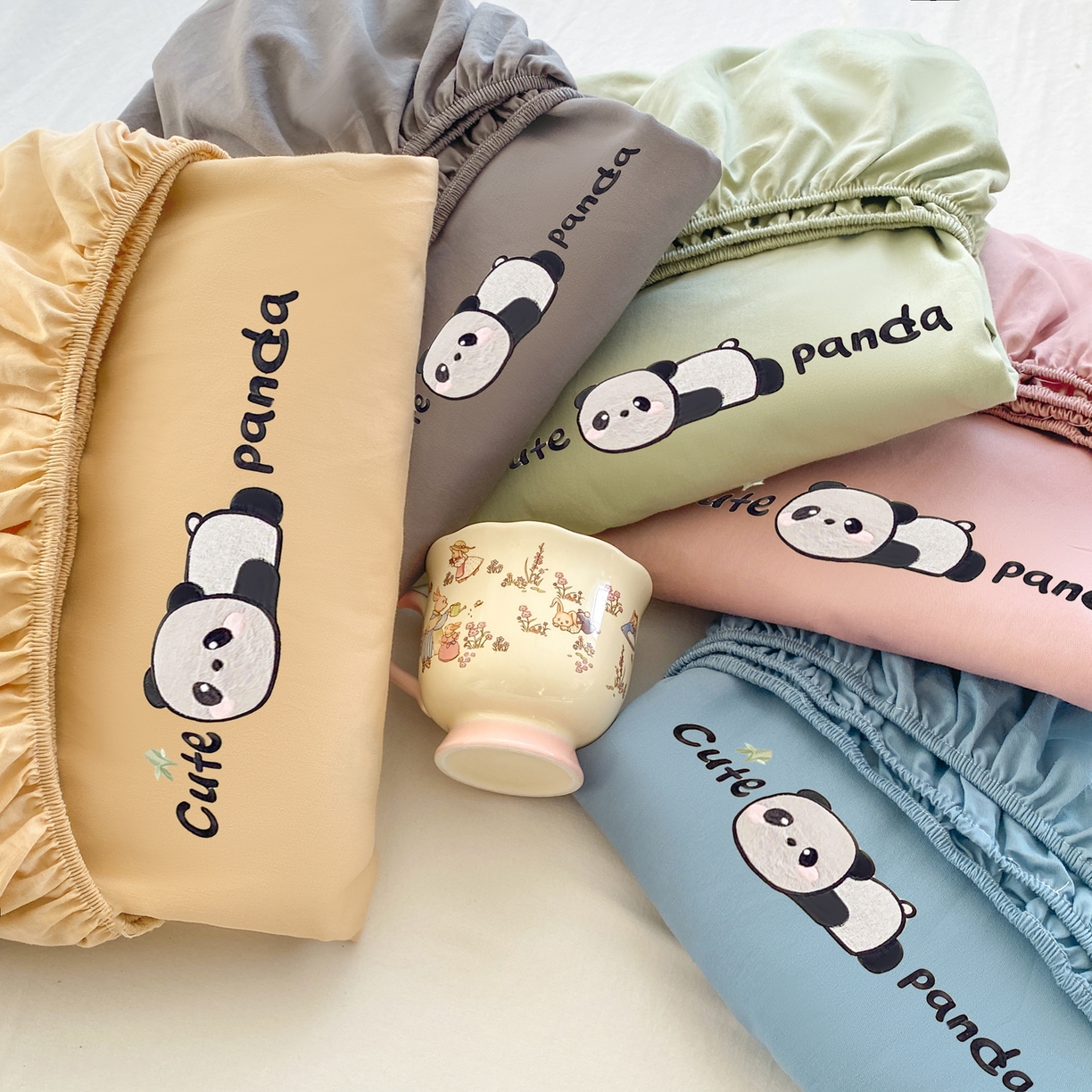 91家纺网 家纺一手货源 找家纺 恋人优选 2026新款爬爬熊刺绣全棉纯棉单床笠床笠单件（专版花型 盗版必究） 组合图（仅供展示不可下单）