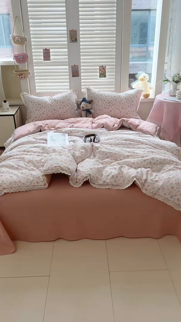 91家纺网 家纺一手货源 找家纺 壹号库家纺 2026新款云感木棉皱皱纱双层纱四件套-全棉花边款 白茶