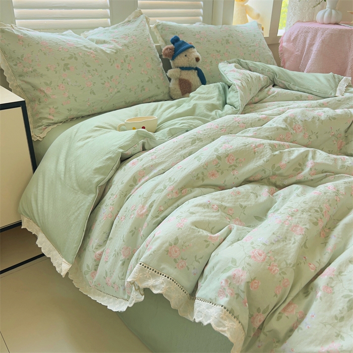 91家纺网 家纺一手货源 找家纺 壹号库家纺 2026新款云感木棉皱皱纱双层纱四件套-全棉花边款 木兮绿