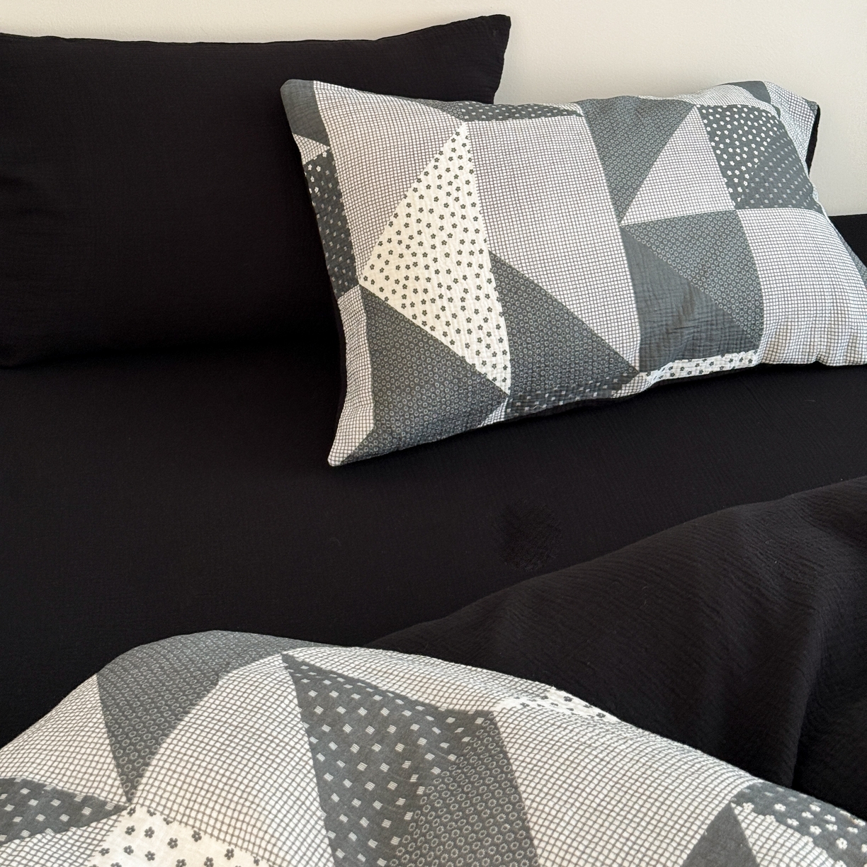 91家纺网 家纺一手货源 找家纺 山舍家居 2026新款全棉纯棉双层皱皱纱四件套 芷与芷安