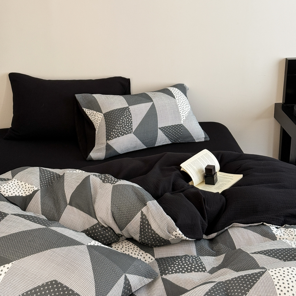 91家纺网 家纺一手货源 找家纺 山舍家居 2026新款全棉纯棉双层皱皱纱四件套 芷与芷安