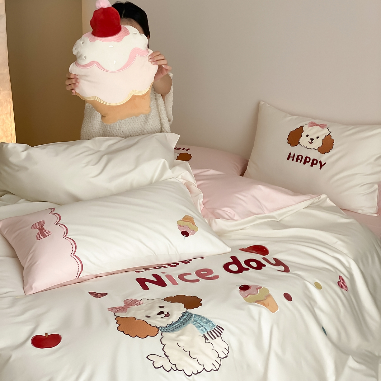 91家纺网 家纺一手货源 找家纺 （总）极简 2026新款100s长绒棉纯棉刺绣四件套-奶油小狗