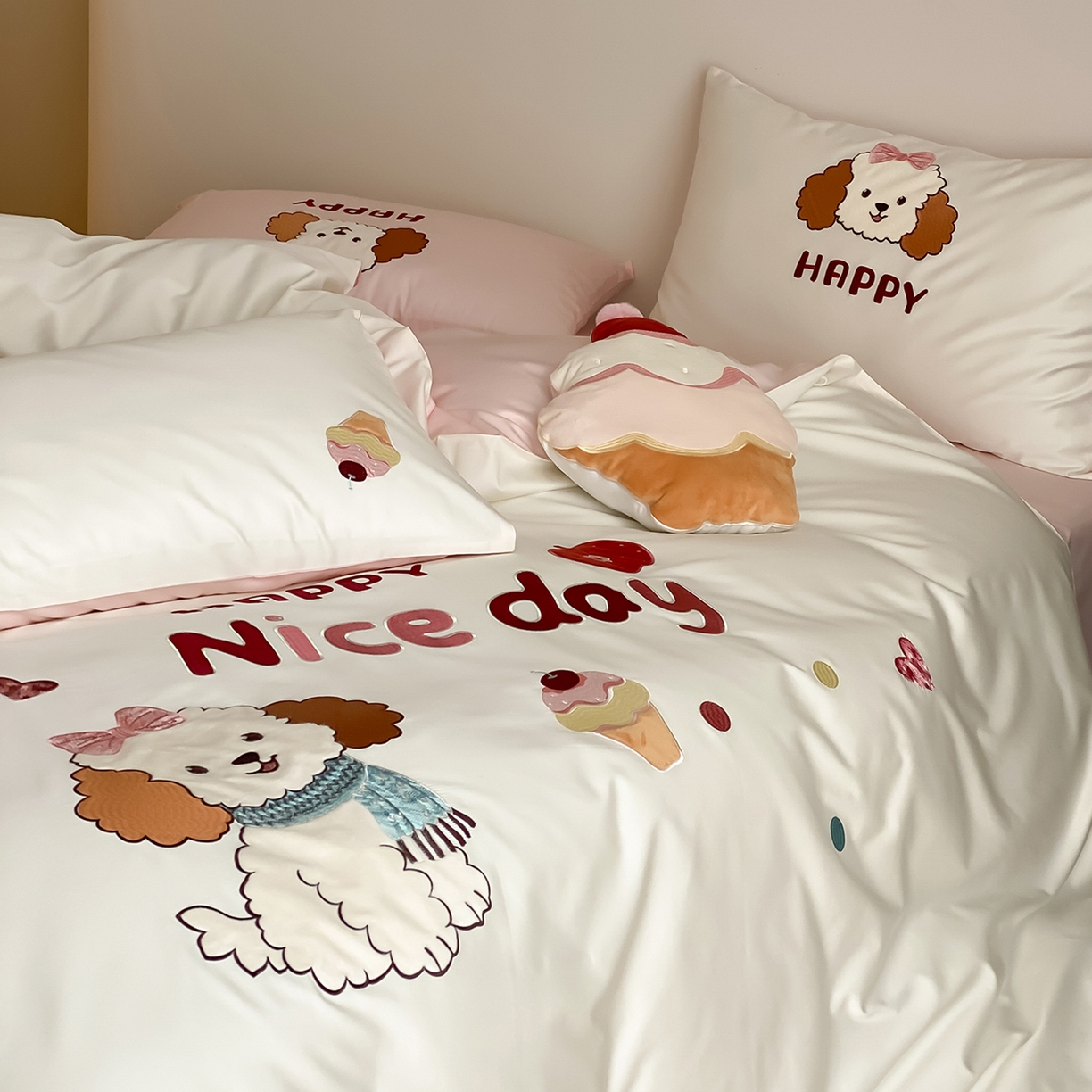 91家纺网 家纺一手货源 找家纺 （总）极简 2026新款100s长绒棉纯棉刺绣四件套-奶油小狗