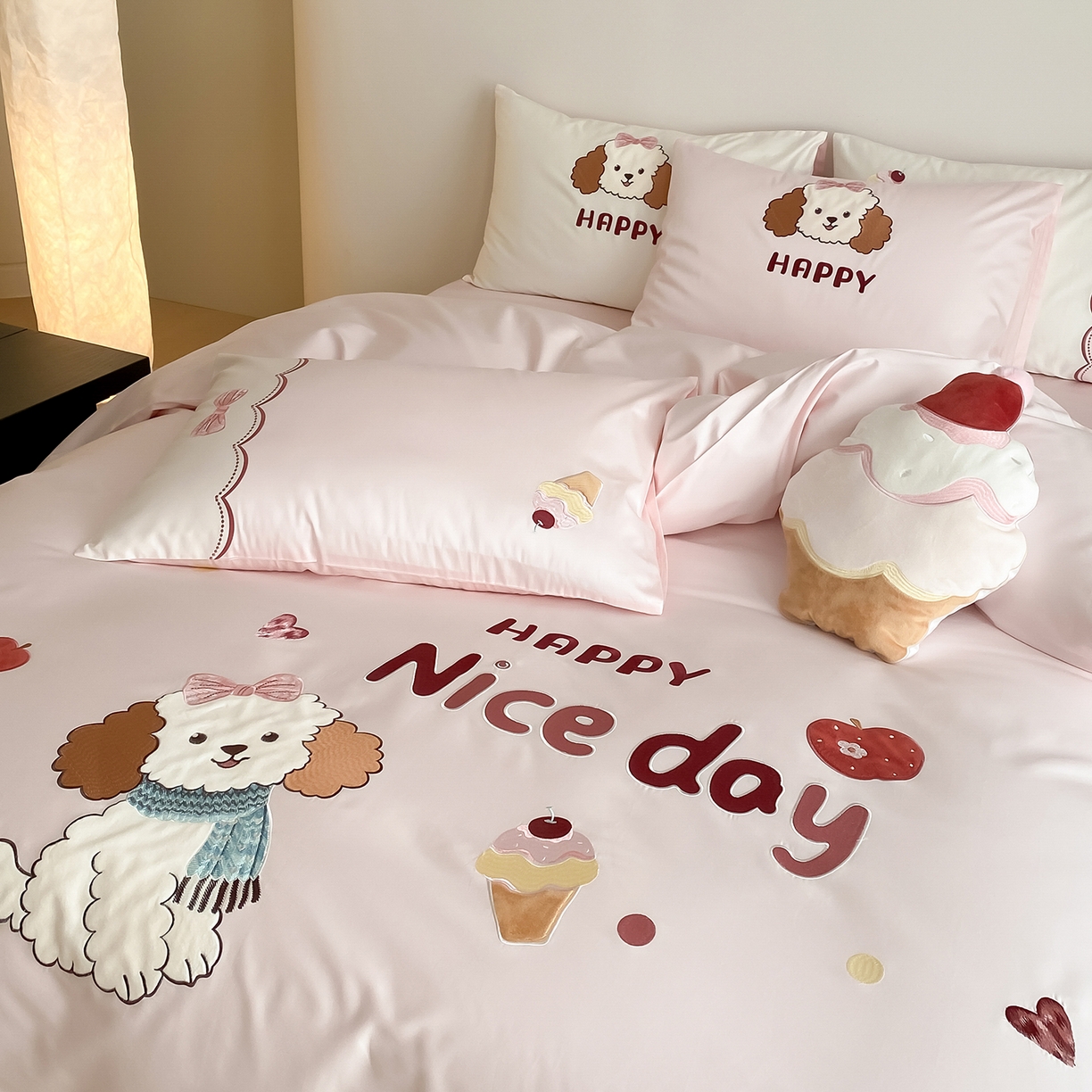 91家纺网 家纺一手货源 找家纺 极简 2026新款100s长绒棉纯棉刺绣四件套-奶油小狗 奶油小狗-粉