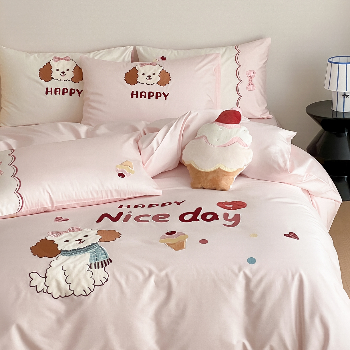 91家纺网 家纺一手货源 找家纺 极简 2026新款100s长绒棉纯棉刺绣四件套-奶油小狗 奶油小狗-粉