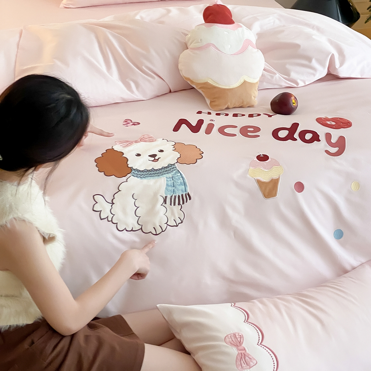 91家纺网 家纺一手货源 找家纺 极简 2026新款100s长绒棉纯棉刺绣四件套-奶油小狗 奶油小狗-粉