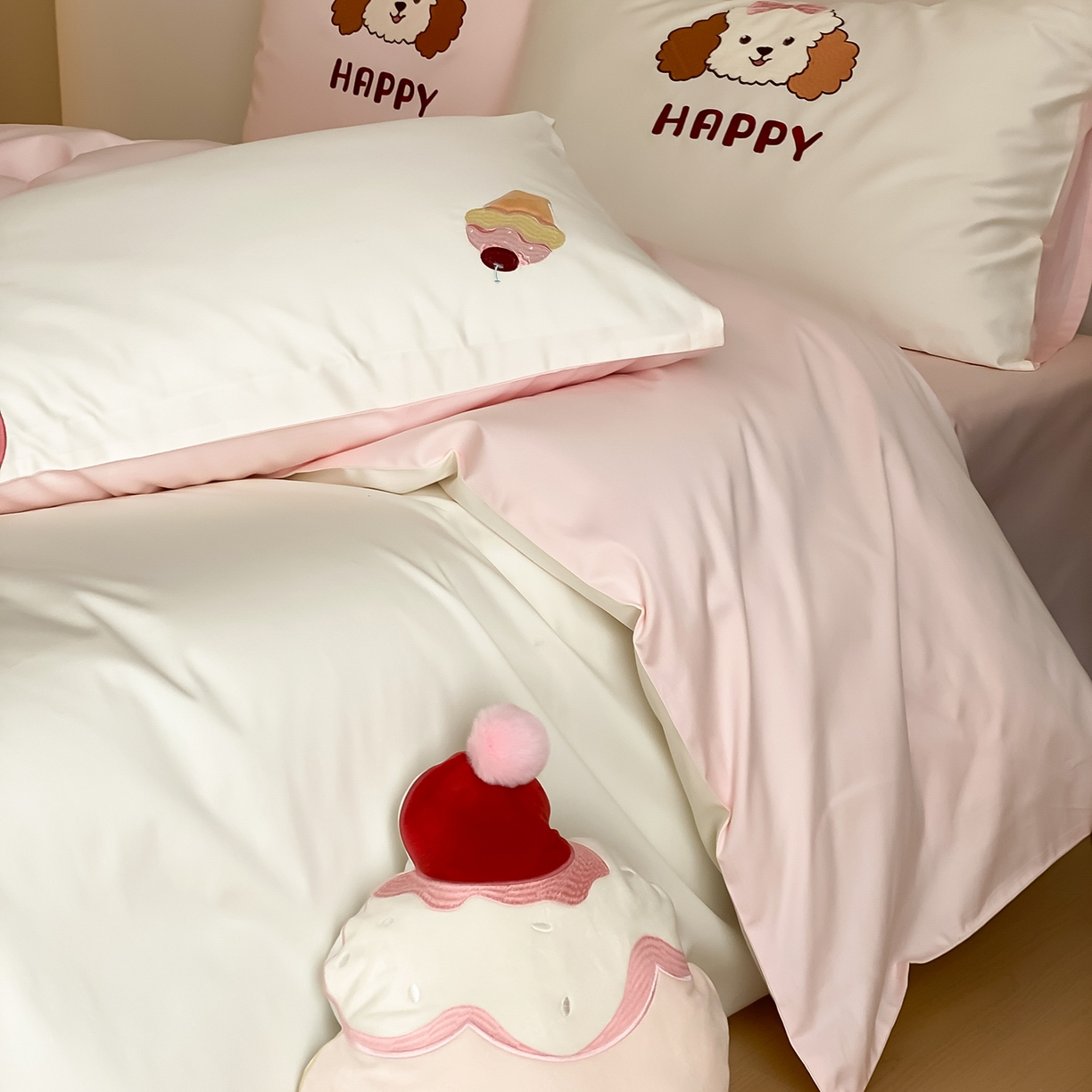 91家纺网 家纺一手货源 找家纺 极简 2026新款100s长绒棉纯棉刺绣四件套-奶油小狗 奶油小狗-白
