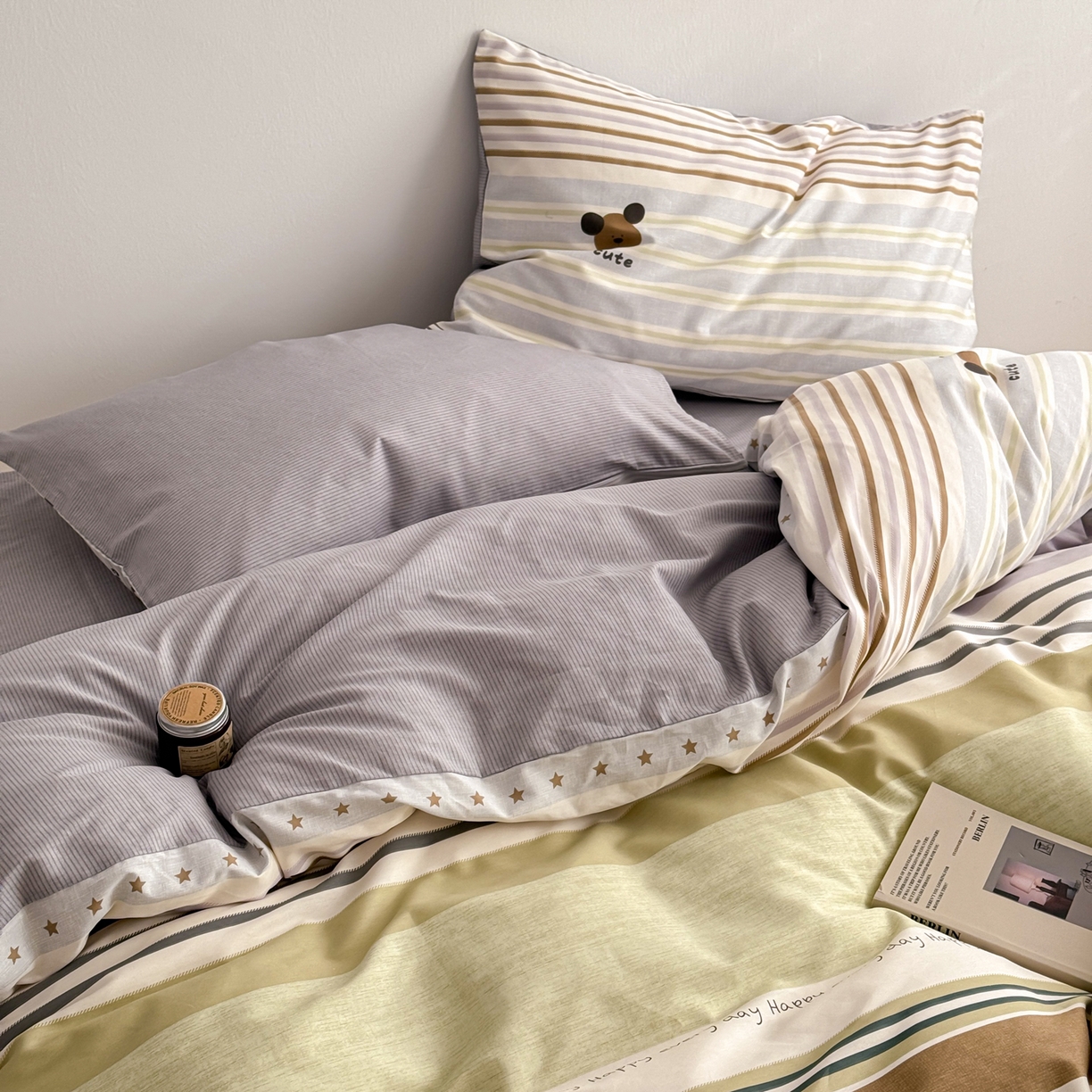 91家纺网 家纺一手货源 找家纺 简宜家居（朝初家纺） 2026新款12868全棉简约纯棉四件套 渐色条纹