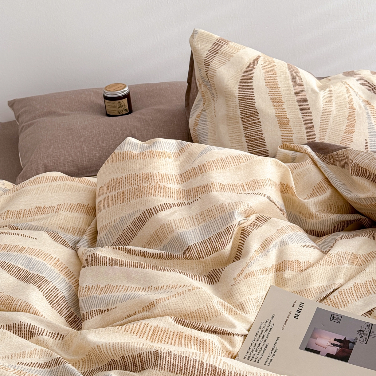 91家纺网 家纺一手货源 找家纺 简宜家居（朝初家纺） 2026新款12868全棉简约纯棉四件套 素色浪线