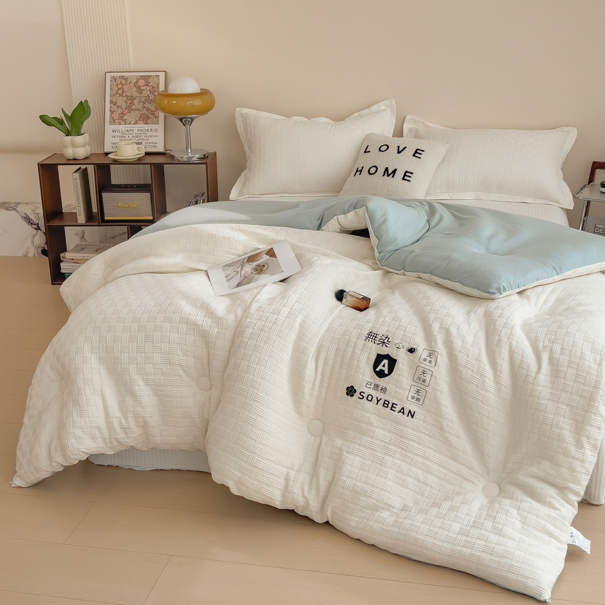 91家纺网 家纺一手货源 找家纺 好尚居 2026新款烫画华夫格冬被 双拼款☀白拼浅蓝
