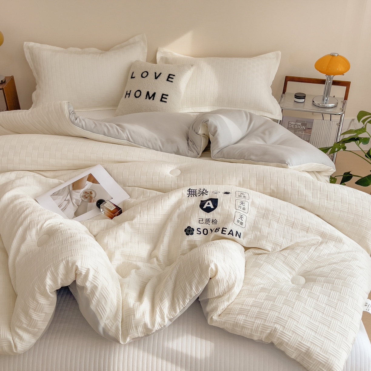 91家纺网 家纺一手货源 找家纺 好尚居 2026新款烫画华夫格冬被 双拼款☀白拼浅灰