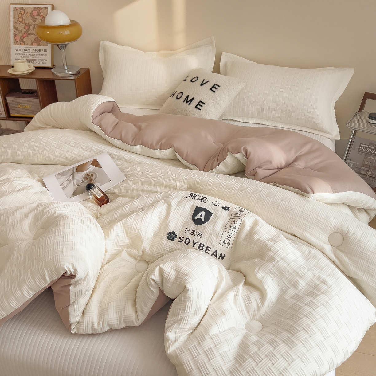 91家纺网 家纺一手货源 找家纺 好尚居 2026新款烫画华夫格冬被 双拼款☀白拼卡其