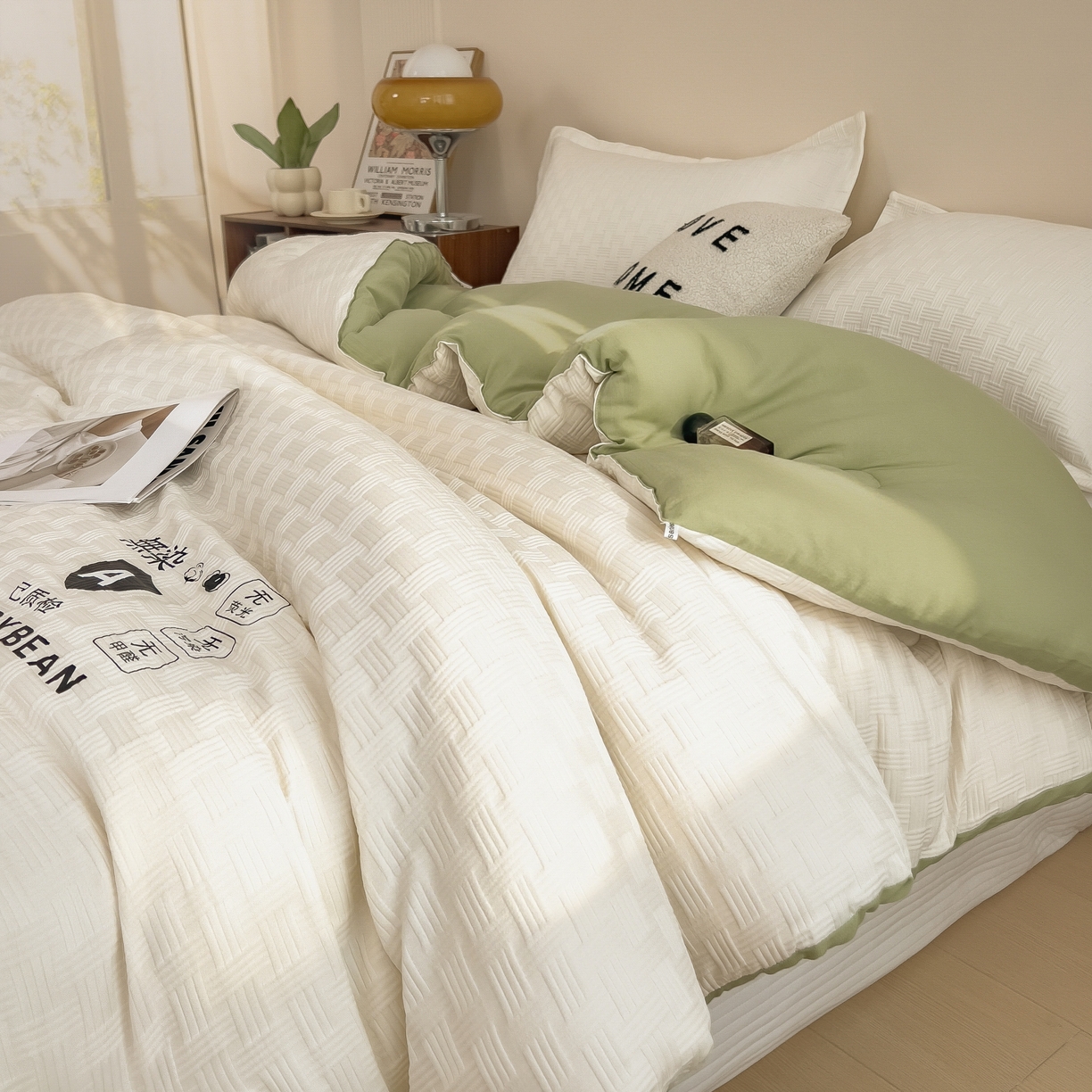 91家纺网 家纺一手货源 找家纺 好尚居 2026新款烫画华夫格冬被 双拼款☀白拼果绿