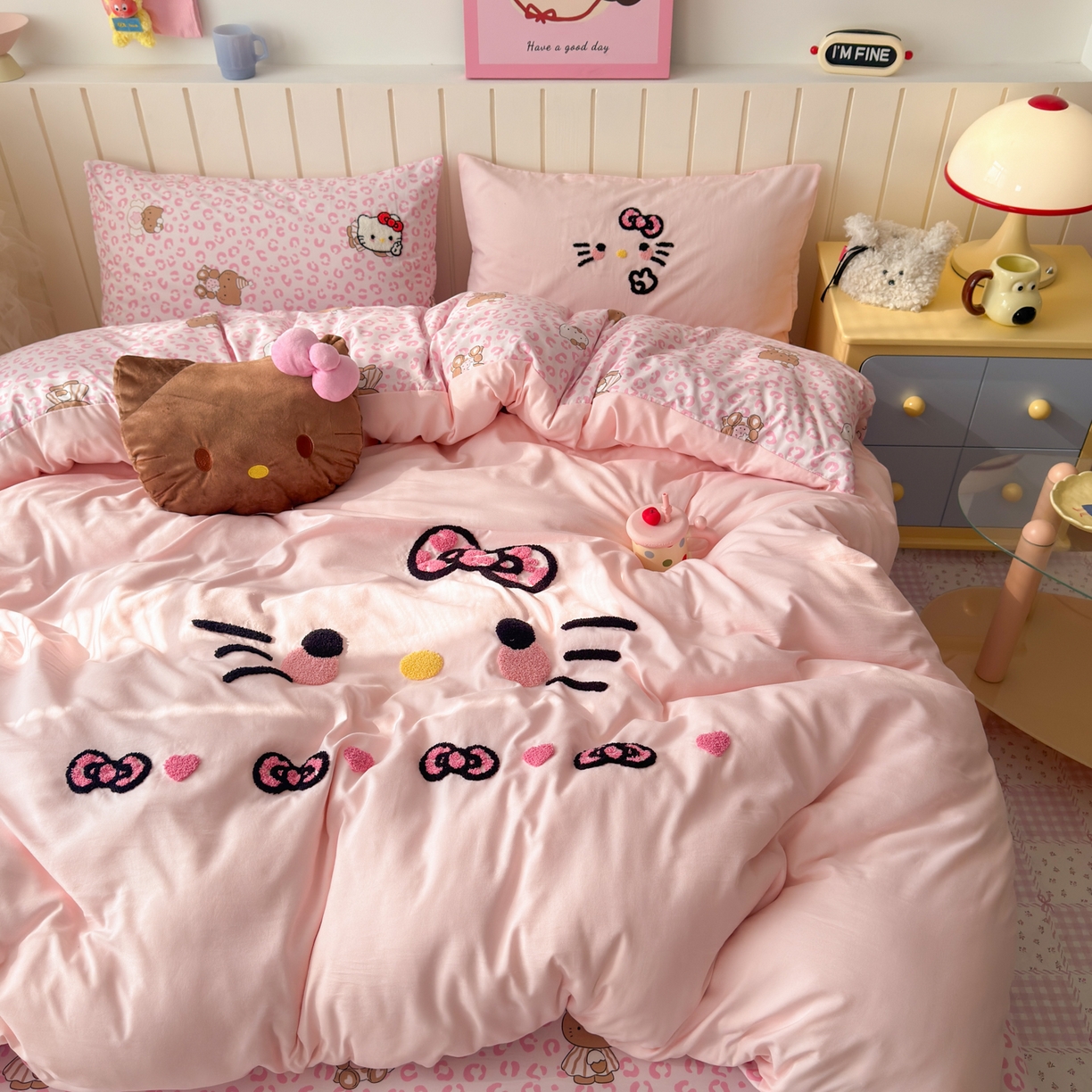 一霖家纺 2026新款云朵棉毛巾绣小清新猫咪系列四件套 可爱猫咪粉