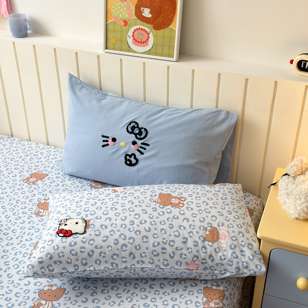 91家纺网 家纺一手货源 找家纺 一霖家纺 2026新款云朵棉毛巾绣小清新猫咪系列四件套 可爱猫咪蓝