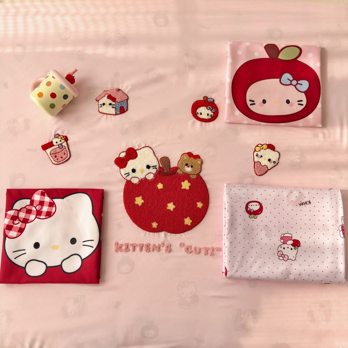 91家纺网 家纺一手货源 找家纺 一霖家纺 2026新款云朵棉毛巾绣小清新猫咪系列四件套 星星苹果猫