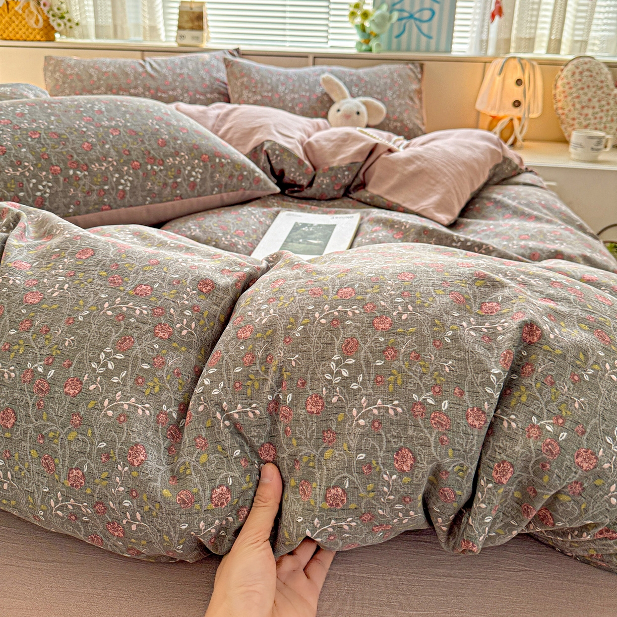 91家纺网 家纺一手货源 找家纺 名品家纺 2026新款软糯小露麻棉麻棉纱四件套 提供买家秀 玫瑰蔓语