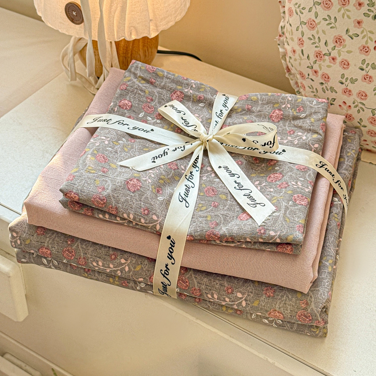 91家纺网 家纺一手货源 找家纺 名品家纺 2026新款软糯小露麻棉麻棉纱四件套 提供买家秀 玫瑰蔓语