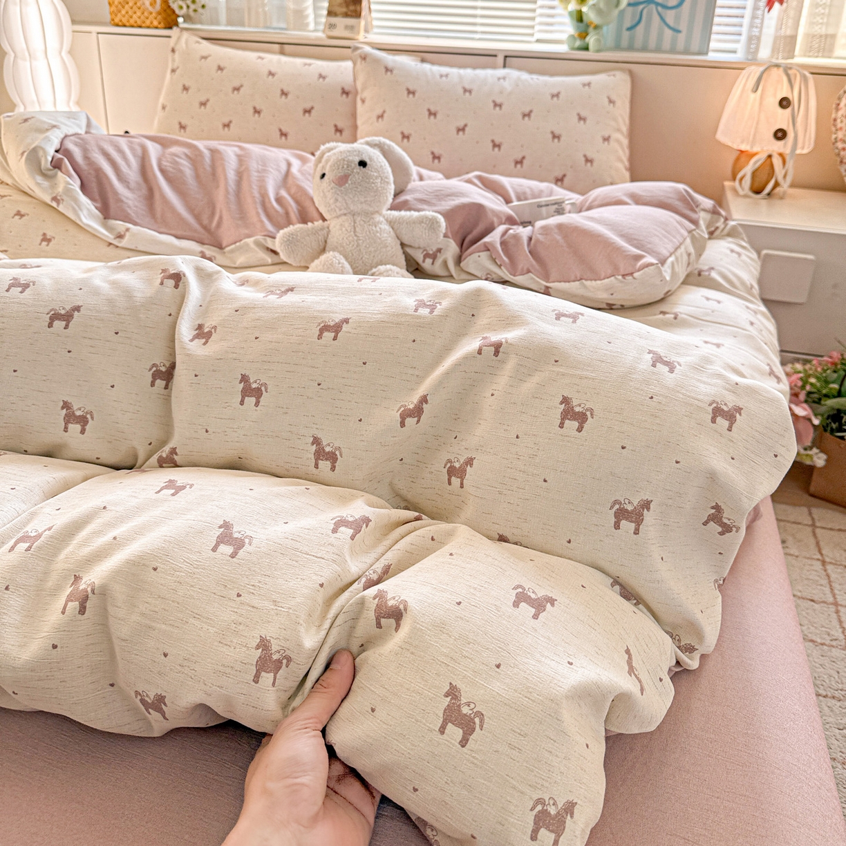 91家纺网 家纺一手货源 找家纺 名品家纺 2026新款软糯小露麻棉麻棉纱四件套 提供买家秀 奇迹小马