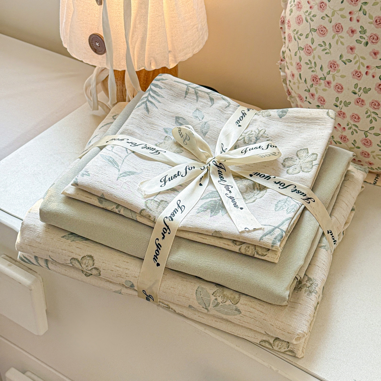 91家纺网 家纺一手货源 找家纺 名品家纺 2026新款软糯小露麻棉麻棉纱四件套 提供买家秀 浅茶花语