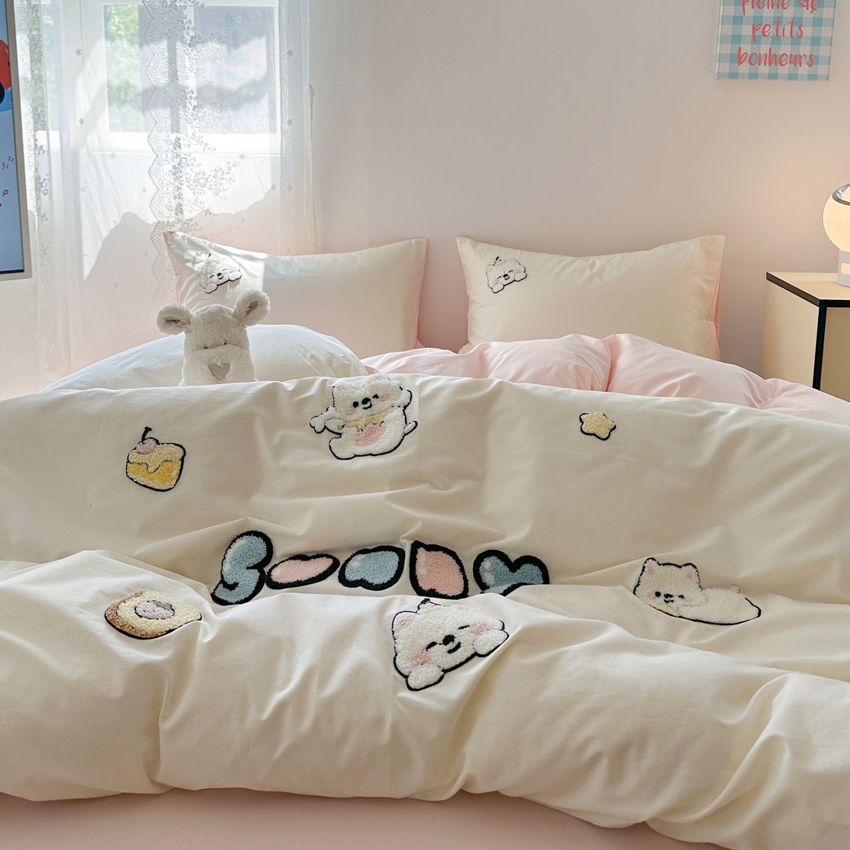 91家纺网 家纺一手货源 找家纺 丽涵家纺 2026新款50S全棉纯棉水洗棉毛巾绣花四件套幸运圣诞 可爱小狗-浅粉