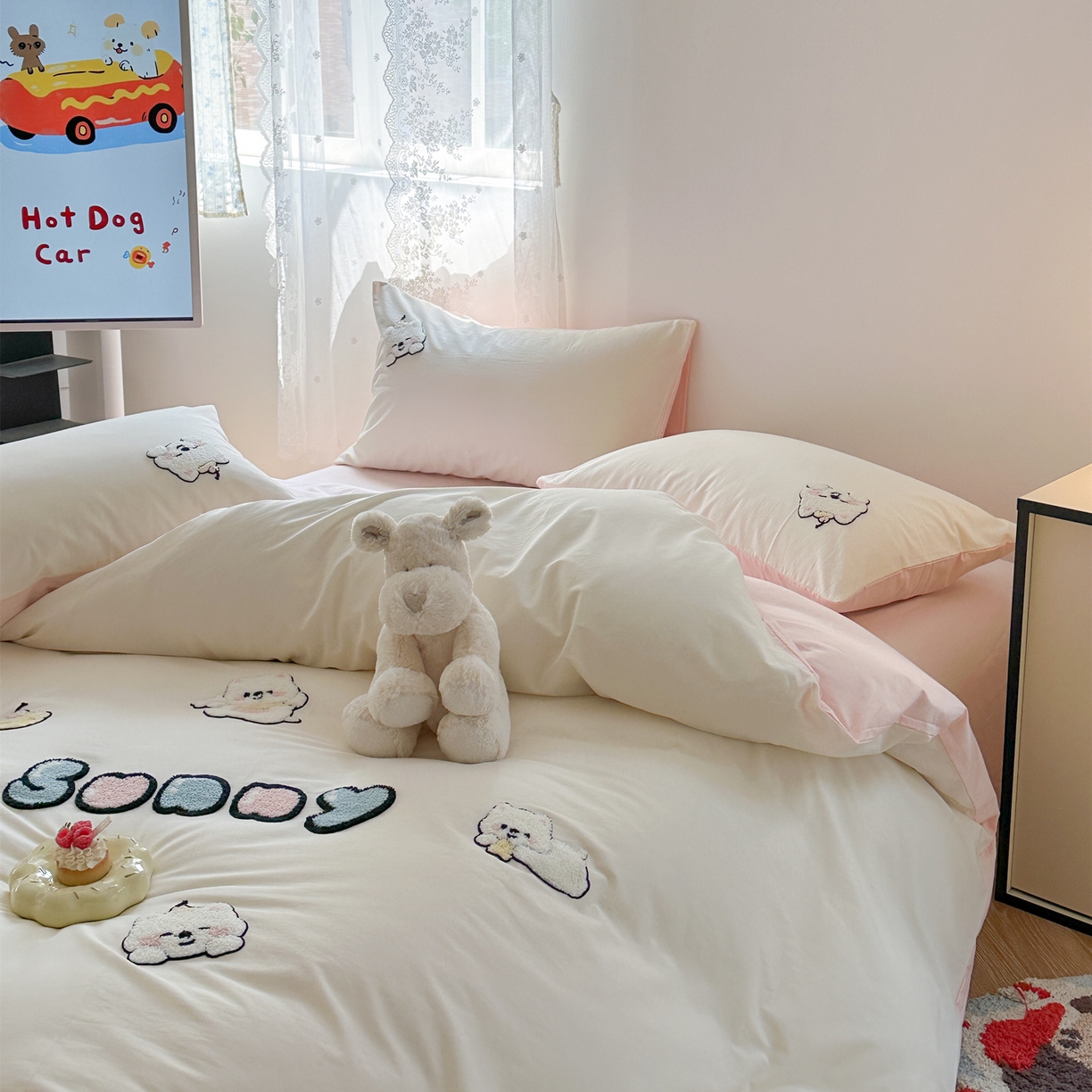 91家纺网 家纺一手货源 找家纺 丽涵家纺 2026新款50S全棉纯棉水洗棉毛巾绣花四件套幸运圣诞 可爱小狗-浅粉