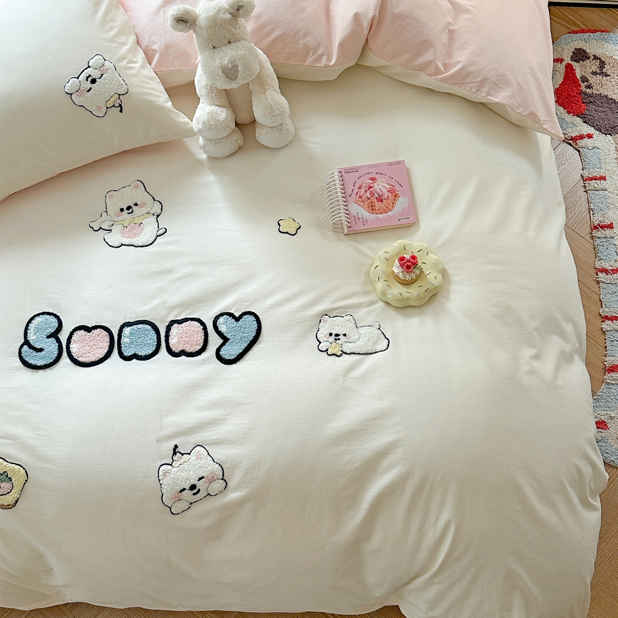 91家纺网 家纺一手货源 找家纺 丽涵家纺 2026新款50S全棉纯棉水洗棉毛巾绣花四件套幸运圣诞 可爱小狗-浅粉