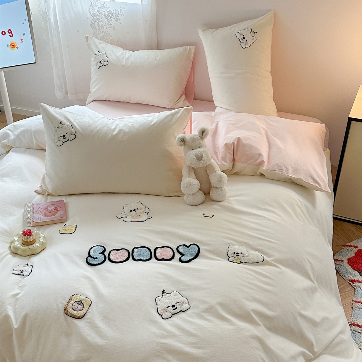 91家纺网 家纺一手货源 找家纺 丽涵家纺 2026新款50S全棉纯棉水洗棉毛巾绣花四件套幸运圣诞 可爱小狗-浅粉