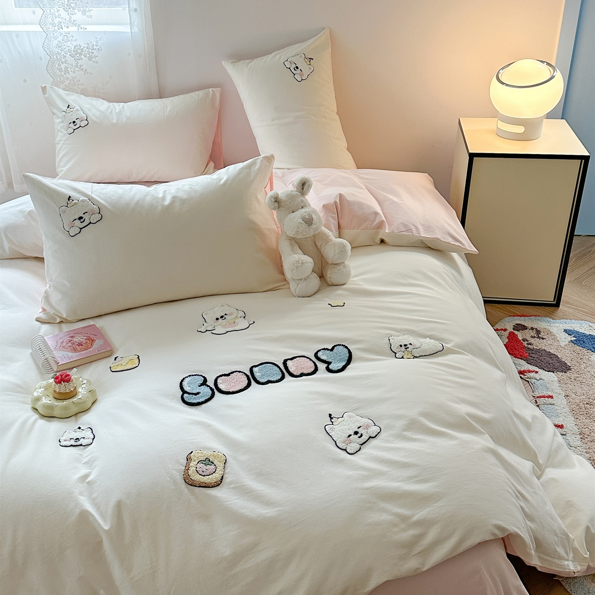 91家纺网 家纺一手货源 找家纺 丽涵家纺 2026新款50S全棉纯棉水洗棉毛巾绣花四件套幸运圣诞 可爱小狗-浅粉