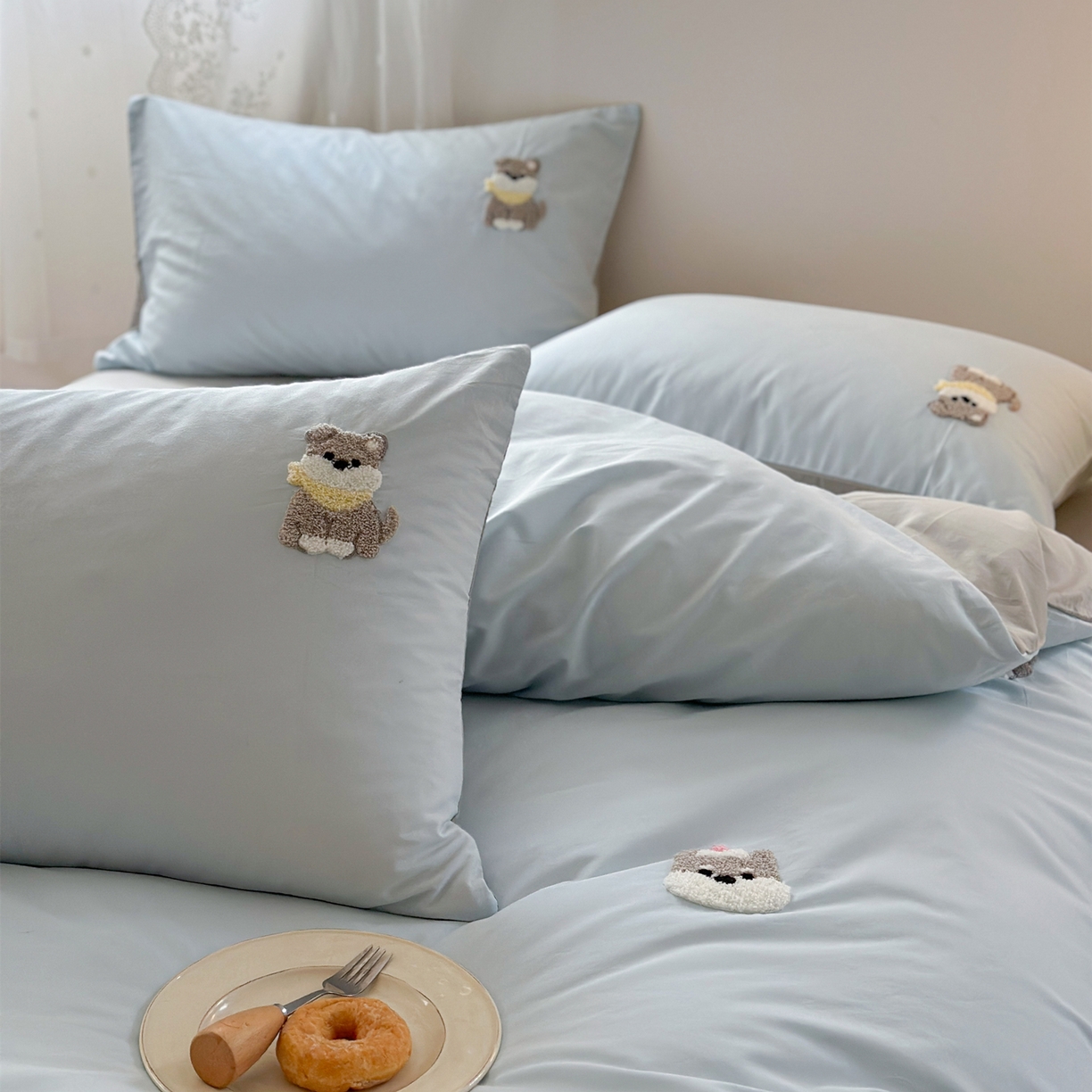 91家纺网 家纺一手货源 找家纺 丽涵家纺 2026新款50S全棉纯棉水洗棉毛巾绣花四件套幸运圣诞 小狗派对